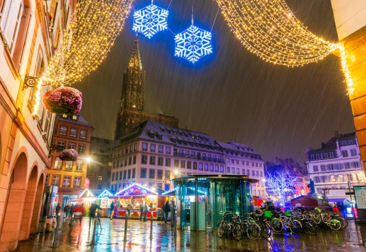 Στρασβούργο: «Τέλος» η σαμπάνια, το κοτόπουλο σούβλας και το ποπ κορν από τη χριστουγεννιάτικη αγορά