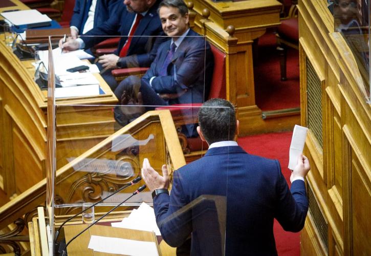 Ο 2ος κι ο 3ος, Οι συναναστροφές του Μάριου Κάτση, Τι πιάνει το κινητό του Mr MRB;