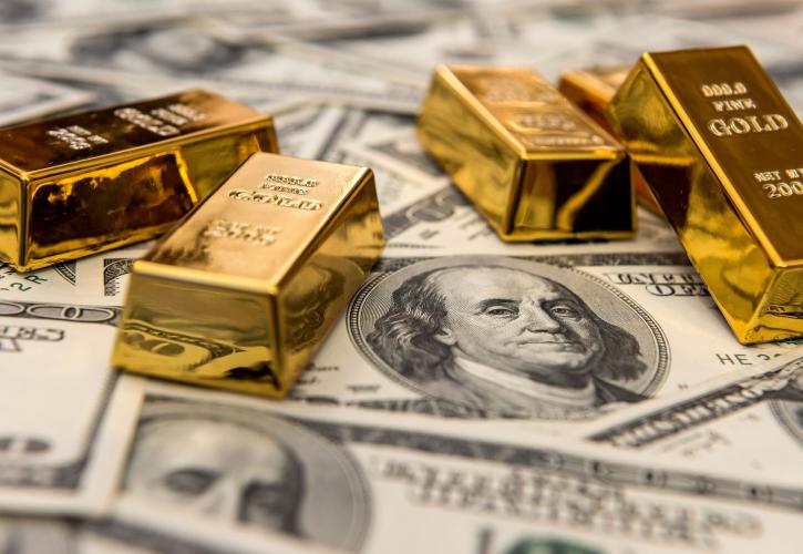 Σε υψηλό 6 μηνών ο χρυσός - «Γκάζι» από την πτώση του δολαρίου