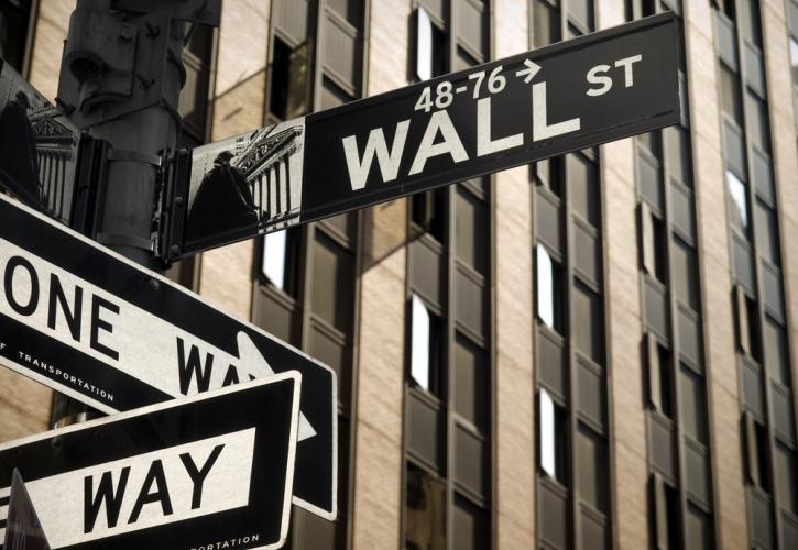 Wall Street: Ράλι με «καύσιμο» τις ελπίδες για συμφωνία για το όριο χρέους των ΗΠΑ