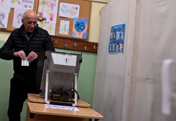 Βουλγαρία: Νέο πολιτικό αδιέξοδο ενόψει - Άνοδος «σοκ» της φιλορωσικής ακροδεξιάς στις εκλογές