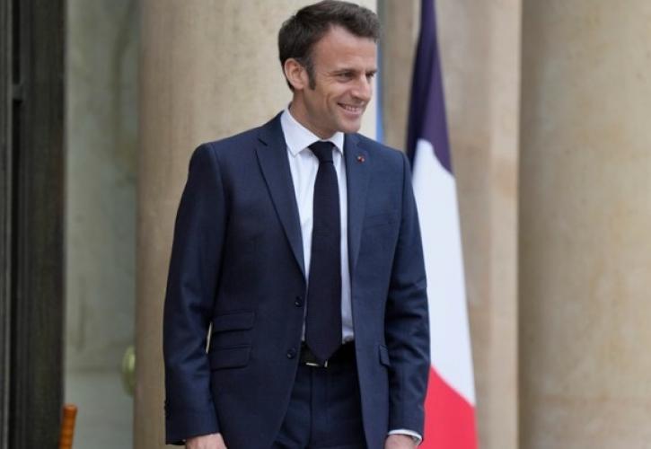 Μακρόν: Το 2023 στη Γαλλία έγιναν μεγάλες διαρθρωτικές αλλαγές, ήταν δυσάρεστες αλλά αναγκαίες