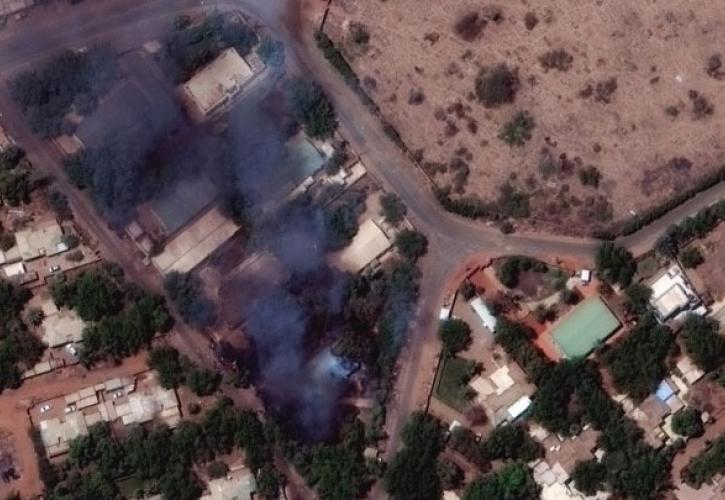 Αιματηρός εμφύλιος στο Σουδάν: 150 οι εγκλωβισμένοι Έλληνες - «Εκκενώσεις μόνο αν βρεθεί ασφαλής δίοδος»