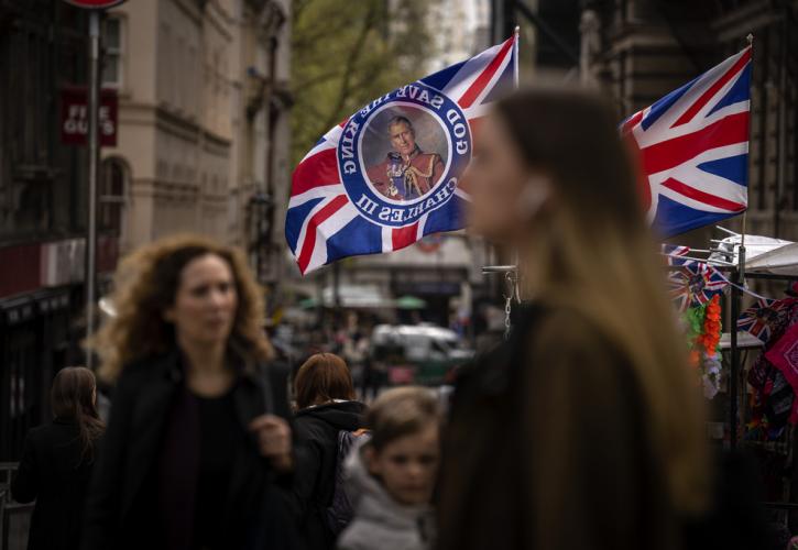 Βρετανία: Στην τελική ευθεία για την τελετή στέψης του Καρόλου