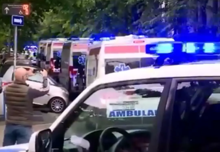 Σερβία: Επίθεση με τόξο μπροστά από την πρεσβεία του Ισραήλ στο Βελιγράδι