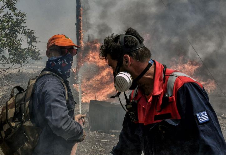 Πυρκαγιές: Ποιοι δρόμοι είναι κλειστοί σε Αττική και Βοιωτία