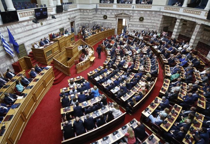 Βουλή: Ψηφίστηκε το νομοσχέδιο για τις ψηφιακές πλατφόρμες διαμοιρασμού