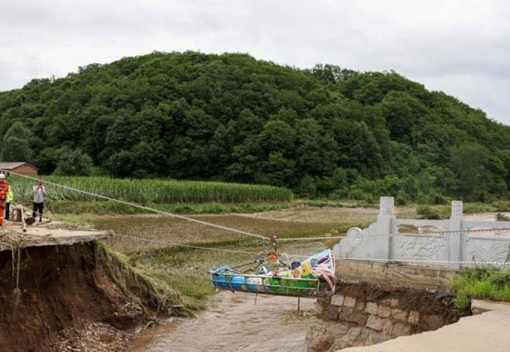 Κίνα: Τουλάχιστον 14 νεκροί από τις καταρρακτώδεις βροχές