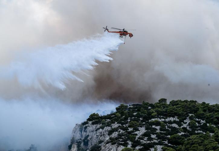 Χωρίς ενεργό μέτωπο οι πυρκαγιές σε Κερατέα και Άνδρο - Υψηλός ο κίνδυνος φωτιάς σήμερα σε Αττική και Εύβοια