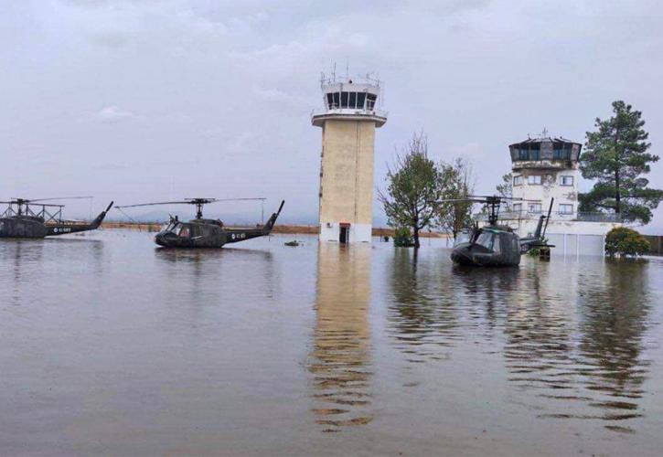 ΓΕΣ: Παροπλισμένα τα ελικόπτερα που πλημμύρισαν στο Στεφανοβίκειο