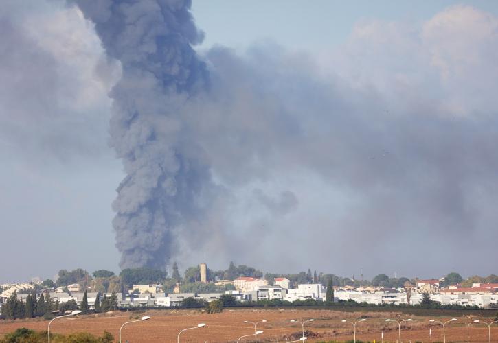 Ισραήλ: Σε κατάσταση πολέμου με τη Χαμάς- Ισραηλινά αεροπορικά πλήγματα στη Γάζα