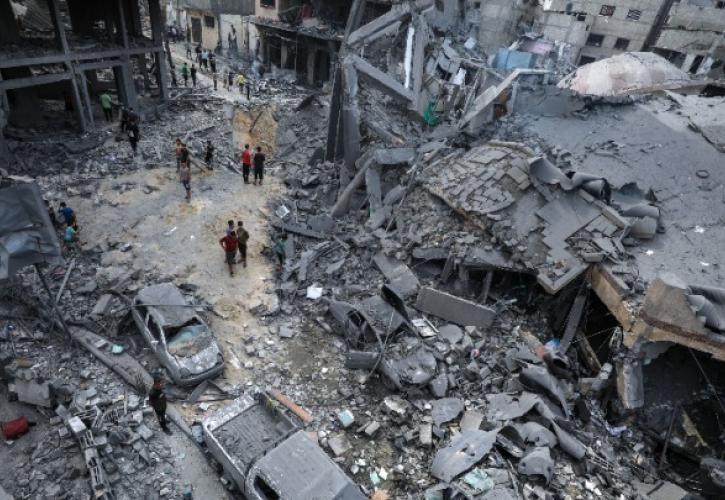 Γάζα: Στην Χαν Γιουνίς συνεχίζονται οι μάχες μετά τα αιματηρά πλήγματα σε εγκατάσταση του ΟΗΕ