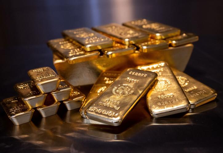 Άνοδος για τον χρυσό στην σκιά του ΑΕΠ των ΗΠΑ