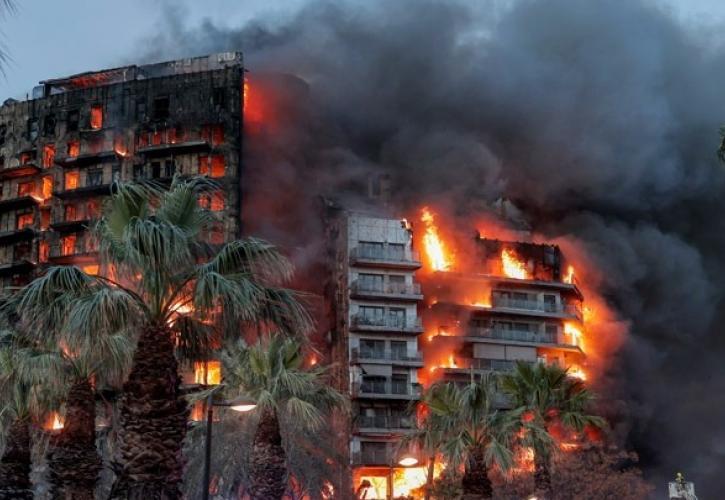 Ισπανία: Από ηλεκτρική συσκευή ξεκίνησε η πυρκαγιά σε πολυκατοικία της Βαλένθια με τους 10 νεκρούς