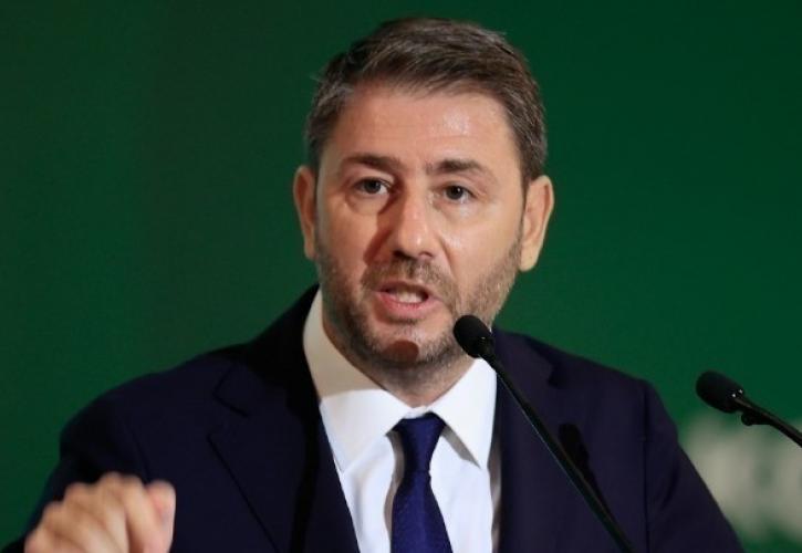Ανδρουλάκης: Έχει εμμονές ο πρωθυπουργός και απορρίπτει τις στοχευμένες προτάσεις του ΠΑΣΟΚ για την ακρίβεια