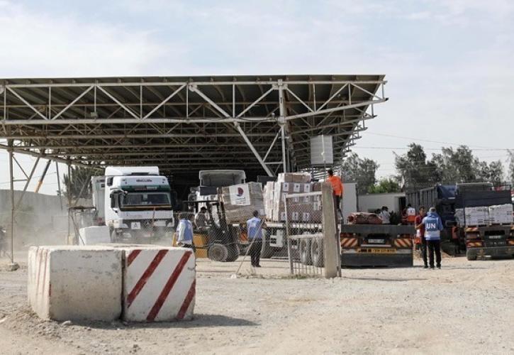 ΟΗΕ: Η UNRWA αναστέλλει τη διανομή τροφίμων στη Ράφα εξαιτίας έλλειψης ασφάλειας