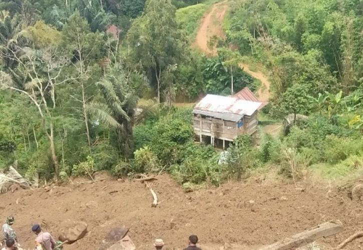 Παπούα Νέα Γουϊνέα: Θάφτηκαν ζωντανοί «πάνω από 2.000 άνθρωποι» λόγω κατολίσθησης