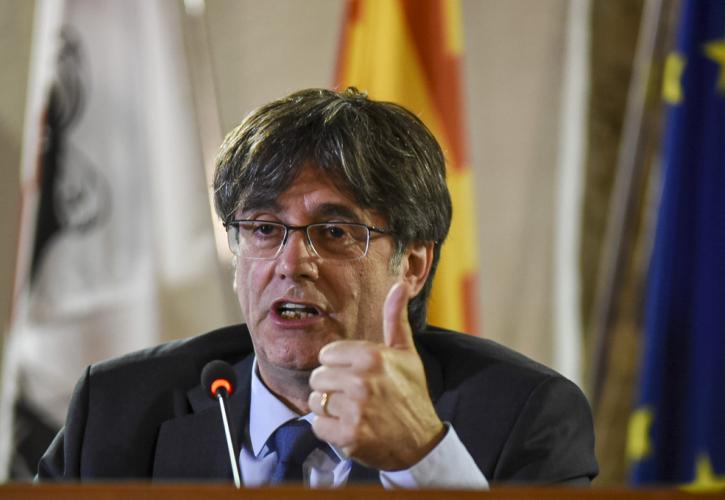 Ισπανία: Ο Πουτσντεμόν δηλώνει υποψήφιος για να ηγηθεί κυβέρνησης μειοψηφίας στην Καταλονία