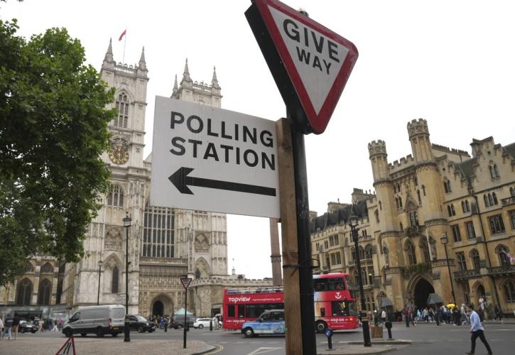 Βρετανικές εκλογές: Αντίστροφη μέτρηση για την επιστροφή των Εργατικών στην εξουσία