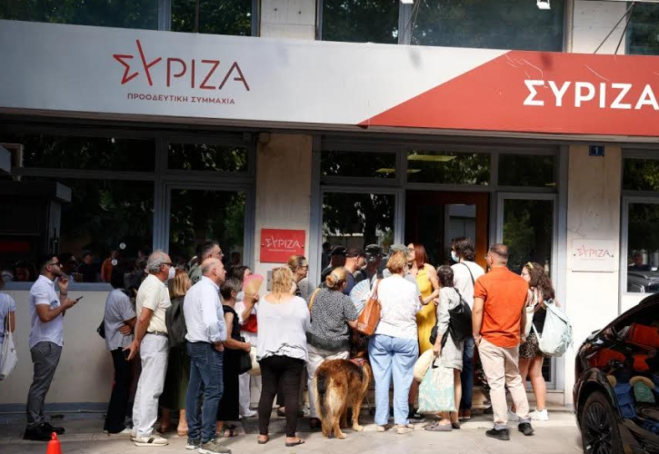 Οι ζόρικες συνεδριάσεις των οργάνων στην Κουμουνδούρου - Μερικοί θυμούνται τον Ανδρέα όταν δεν πάνε καλά