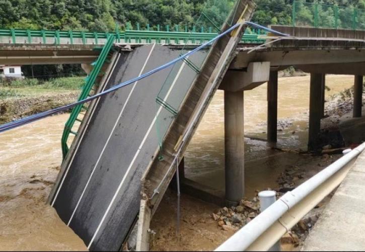 Κίνα: Στους 38 οι νεκροί από την κατάρρευση γέφυρας