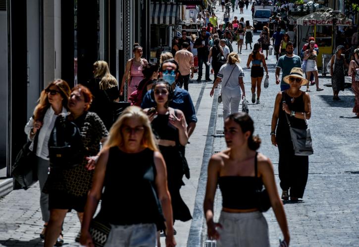 Υποαμειβόμενοι παρά τα προσόντα τους οι Έλληνες εργαζόμενοι - Τι δείχνει έρευνα της Alpha Bank