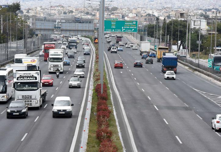 Βουλή: Εγκρίθηκε από την επιτροπή η νέα σύμβαση παραχώρησης της Αττικής Οδού