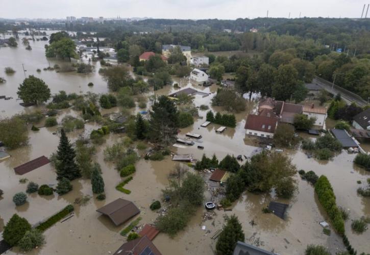 Κλιματική αλλαγή: Η αύξηση της θερμοκρασίας κάνει πιο πιθανές τις έντονες καταιγίδες