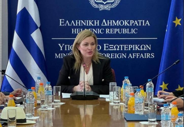 Συνάντηση με γερμανική αντιπροσωπεία είχε η ΓΓ Απόδημου Ελληνισμού Μ. Μυρογιάννη