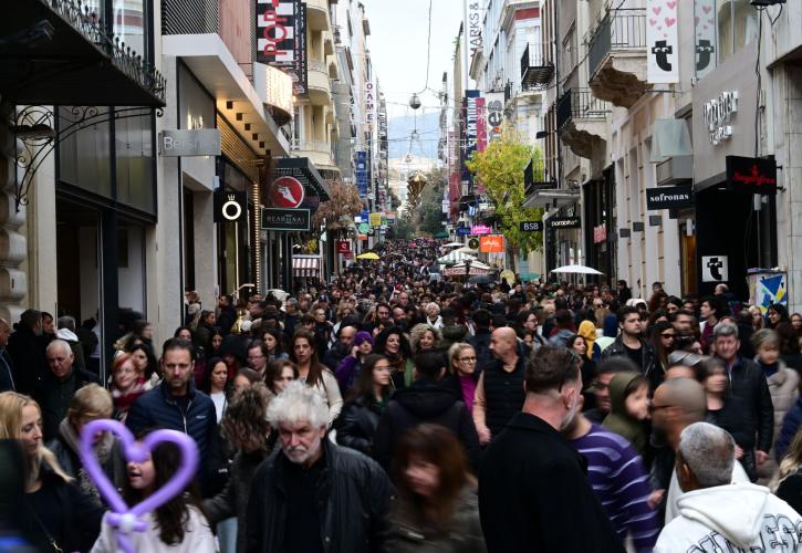 Ακίνητα – Retail: Η Ερμού, οι Αθηναϊκές «πιάτσες» και οι «αφίξεις» – Η διεθνής τάση με καταστήματα «ναυαρχίδες»