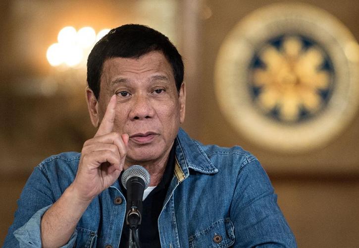 Ο πρόεδρος των Φιλιππίνων ανακοίνωσε την αποχώρησή του από την πολιτική
