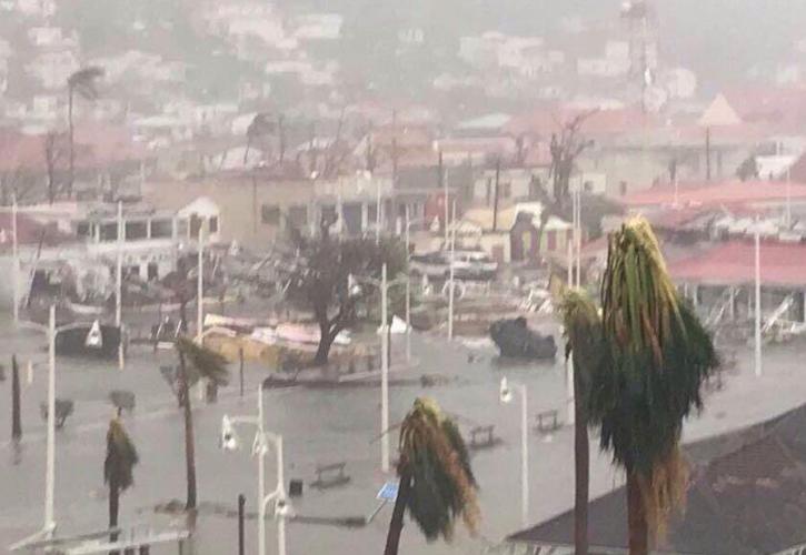 Η καταιγίδα Ντέμπι ενισχύεται σε τυφώνα κι απειλεί τη δυτική ακτή της Φλόριντας