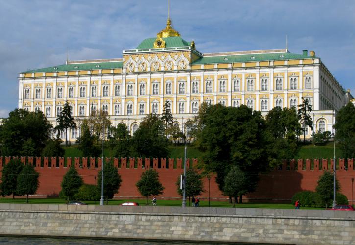 Το Κρεμλίνο επανέλαβε τους ισχυρισμούς περί «βρόμικης βόμβας» - Προειδοποιήσεις στη Δύση