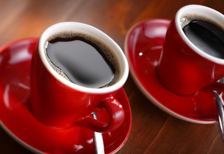 ΠΟΕΣΕ: Ζητά την εφαρμογή ΦΠΑ 13% σε καφέ και μη αλκοολούχα