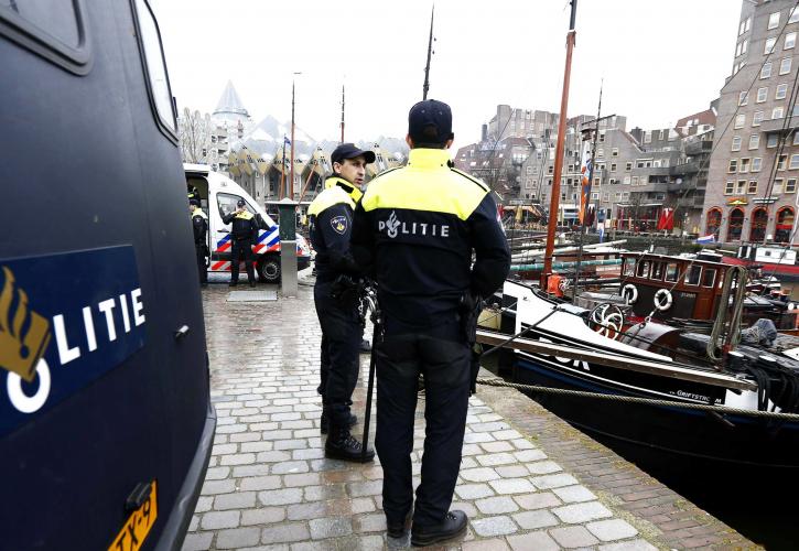 Ολλανδία: Αύξησε στο 4 το επίπεδο τρομοκρατικής απειλής - «Πραγματική η πιθανότητα επίθεσης»