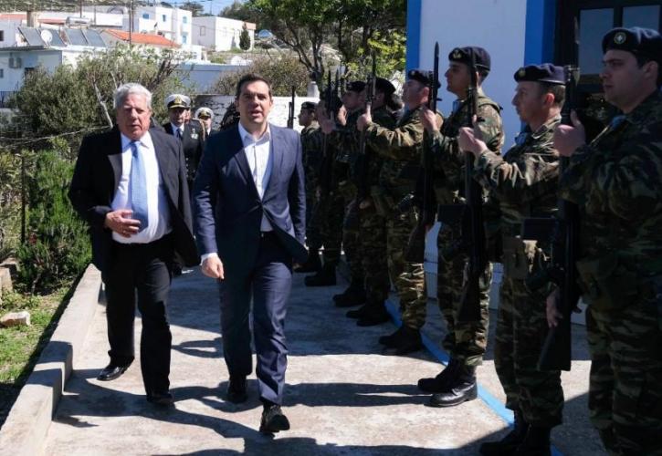 Ο Αλέξης Τσίπρας κατέγραφε με το κινητό την παρενόχληση από τα τουρκικά F16 (vid)