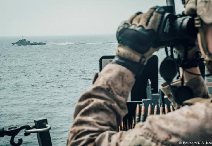 Φορτηγό πλοίο των ΗΑΕ βυθίστηκε στα ανοικτά του Ιράν