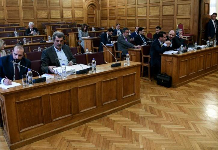 Ο ΣΥΡΙΖΑ στρέφει τα… βέλη του στον Μητσοτάκη για την υπόθεση Novartis