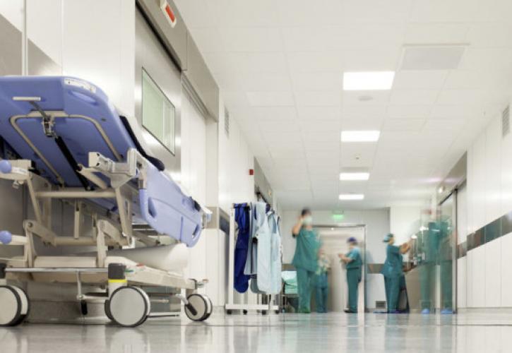 Γρίπη και ιώσεις: Το αδιαχώρητο στις εφημερίες των νοσοκομείων - Αισθητή η πίεση στις ΜΕΘ