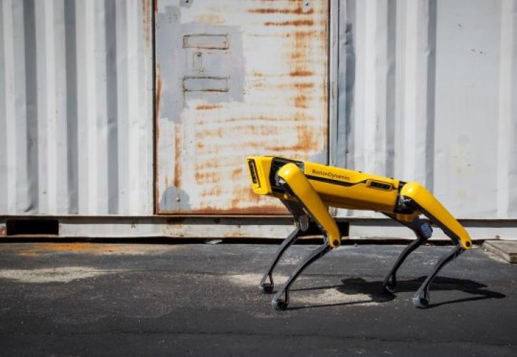Τετράποδα ρομπότ επιτηρούν τα πάρκα της Σιγκαπούρης ενόψει κορονοϊού