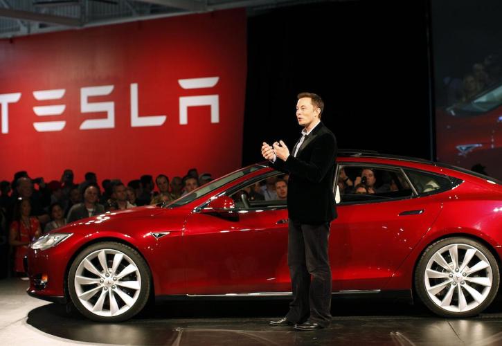 Μπαίνει στον S&P 500 η Tesla – Έρχεται ράλι για τη μετοχή