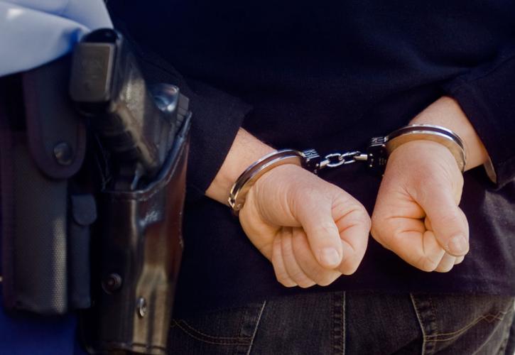 Χανιά: Συλλήψεις για κλοπές και ληστεία