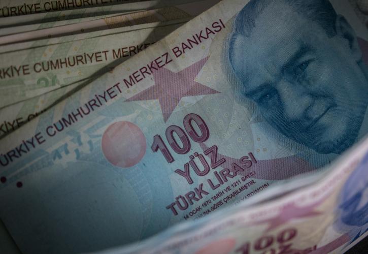 Τούρκικη λίρα: Νέα αποσταθεροποίηση - Απολύθηκε ο επικεφαλής της κεντρικής Τράπεζας της Τουρκίας