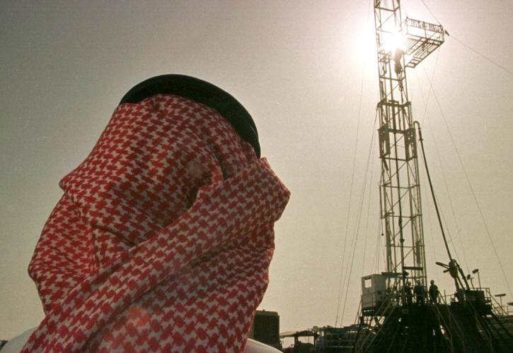 Η Σαουδική Αραβία επιδιώκει τη σταθερότητα και την ισορροπία των πετρελαϊκών αγορών λέει ο βασιλιάς Σαλμάν