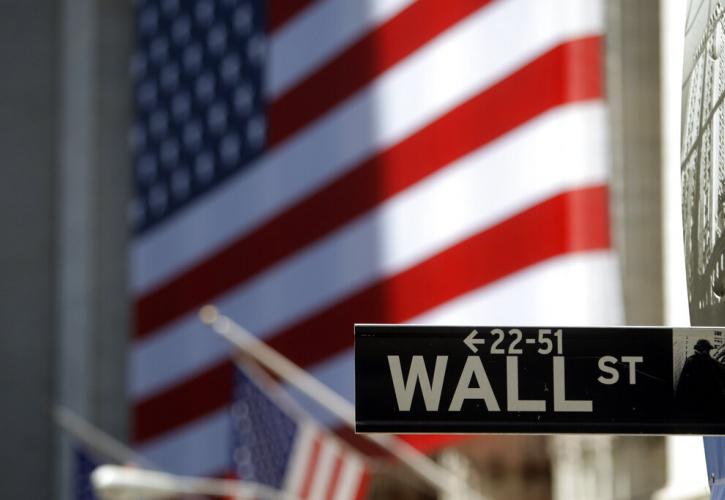 Μετρίασε την πτώση η Wall Street - Έξι σερί εβδομάδες απωλειών ο Dow Jones, στο -1,4% o Nasdaq