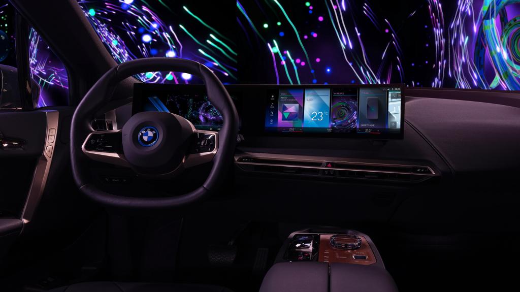 Για πρώτη φορά η Cao Fei φέρνει την ψηφιακή τέχνη στο εσωτερικό μιας BMW