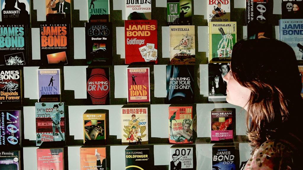 Τζέιμς Μποντ: Σε επεξεργασία τα βιβλία του Ίαν Φλέμινγκ για να αφαιρεθούν «προβληματικές φυλετικές αναφορές» 