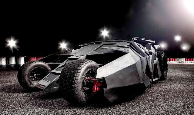 Ήρθε το ηλεκτρικό Batmobile «Tumbler» για τους Batman του δακτυλίου