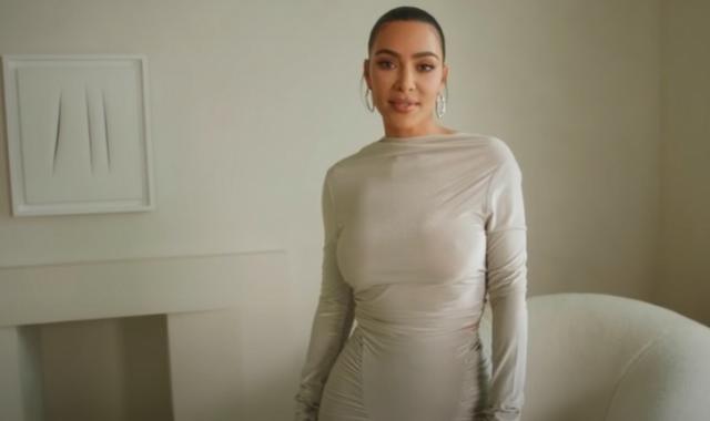 Η Kim Kardashian μας ξεναγεί στη μίνιμαλ βίλα της, των 20 εκατ. ευρώ