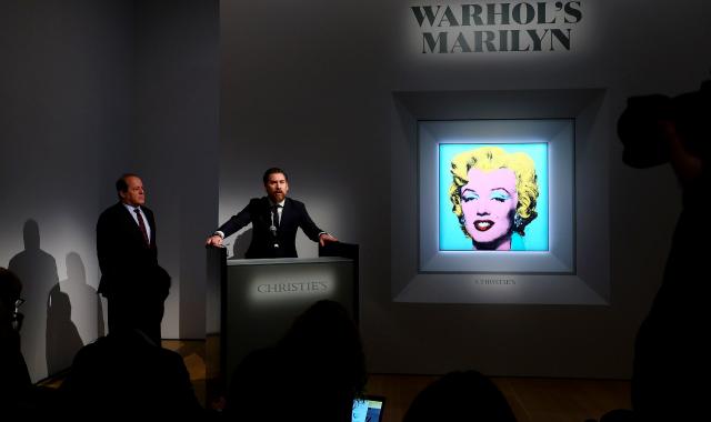 Πίνακας του Warhol με τη Marilyn σε δημοπρασία πάει για τιμή ρεκόρ 200 εκατ. δολαρίων